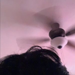 Meet your Posher, Mark mont